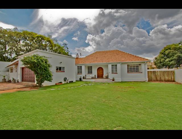 4 BEDROOM FREEHOLD TO LET IN SAXONWOLD